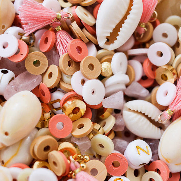 Mélange de perles heishi et de breloques - Dakar