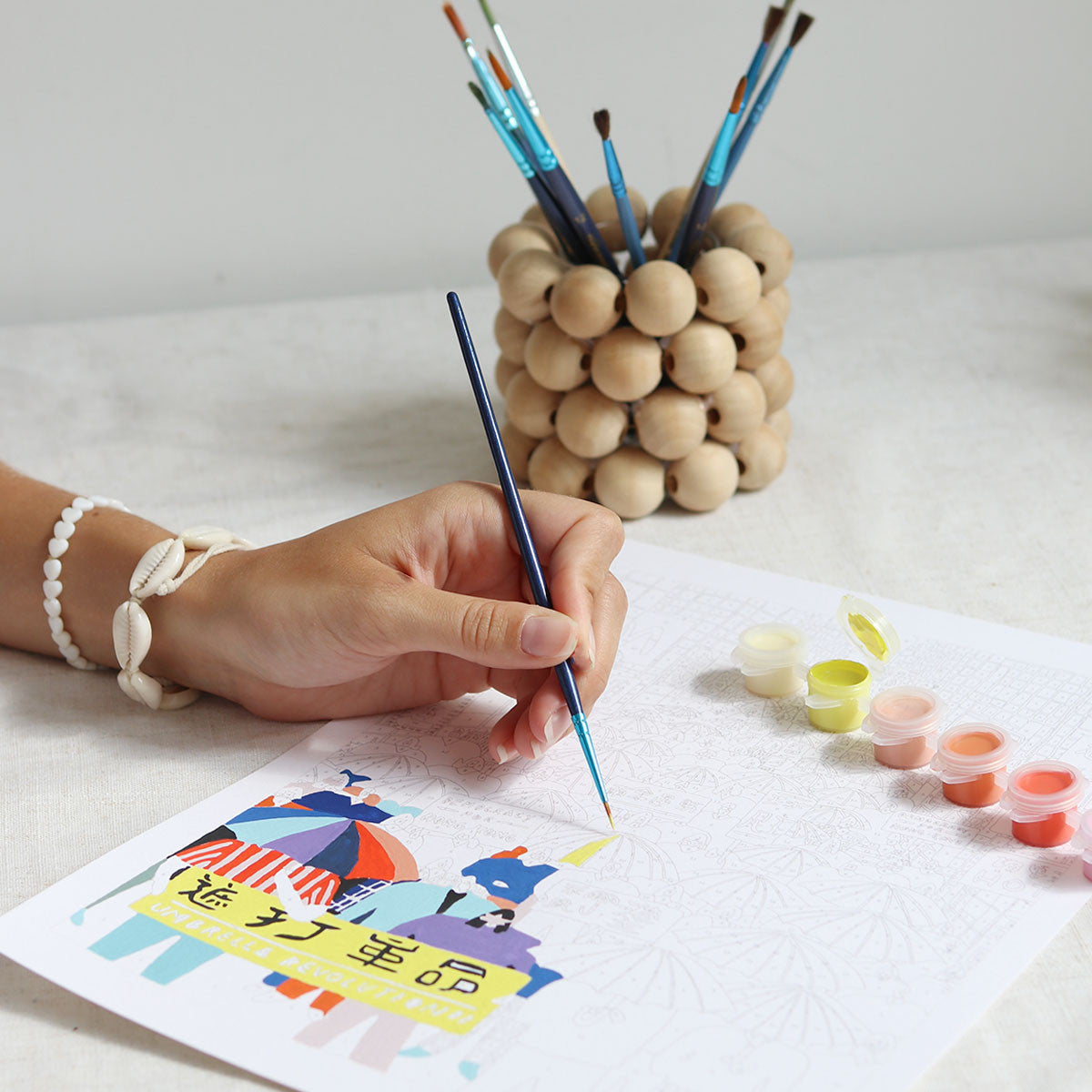 Coffret peinture au numéro - Umbrella Revolution par Tara Deacon